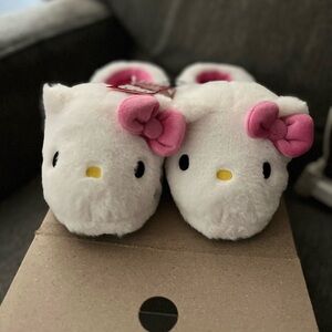 Hello Kitty Plush White and Pink Slippers